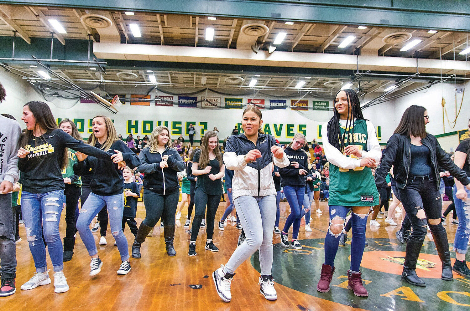 Party on Valentine Road: Taconic boys basketball team tops Pittsfield in final regular season City Rivalry game at old school